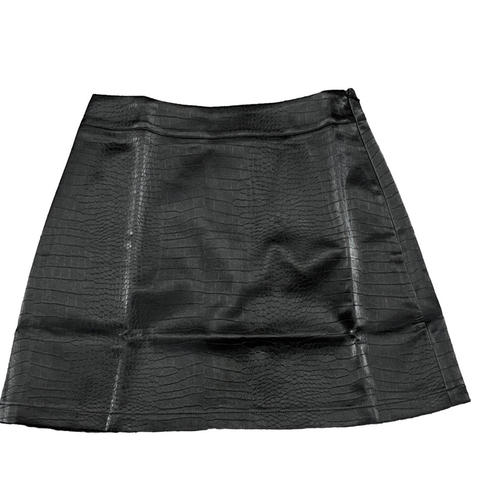 Lulus Going Boldly Black Crocodile Vegan Faux Leather Mini Skirt Small NWT